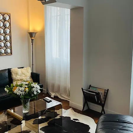 Апартаменты Sousplexe En Bas De Montmartre